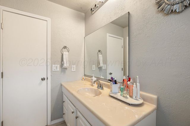 6000 Dartmouth Street, Amarillo, TX 79109