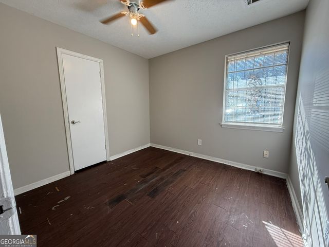 7 W Park Court, Newnan, GA 30263