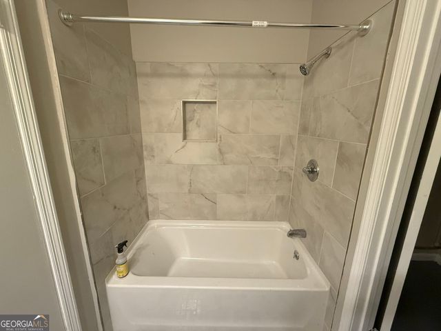 7 W Park Court, Newnan, GA 30263