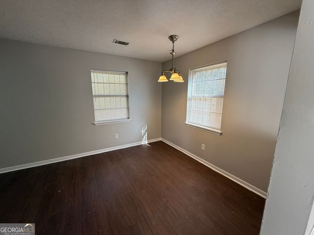 7 W Park Court, Newnan, GA 30263