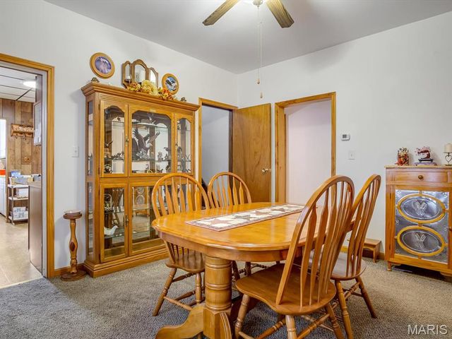737 Madison Avenue, Wood River, IL 62095