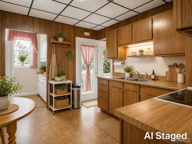 737 Madison Avenue, Wood River, IL 62095