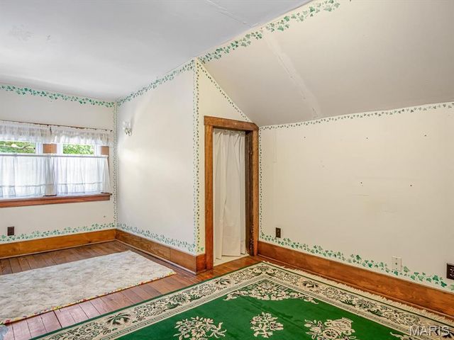 737 Madison Avenue, Wood River, IL 62095
