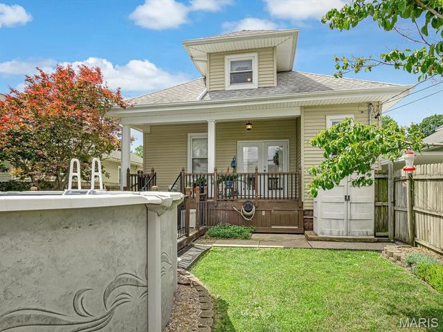 737 Madison Avenue, Wood River, IL 62095