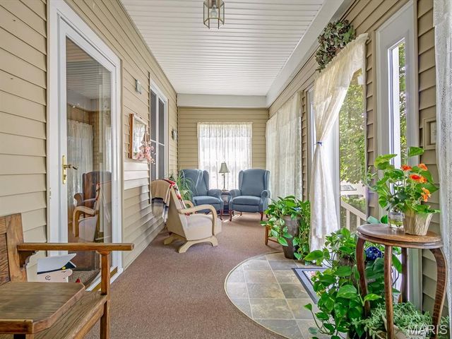737 Madison Avenue, Wood River, IL 62095