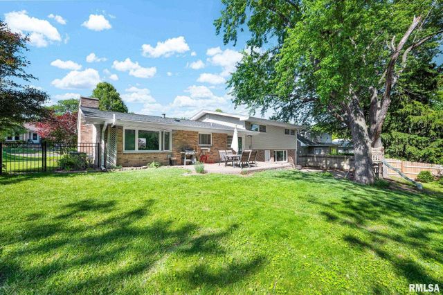 118 W MERLE Lane, Peoria, IL 61604