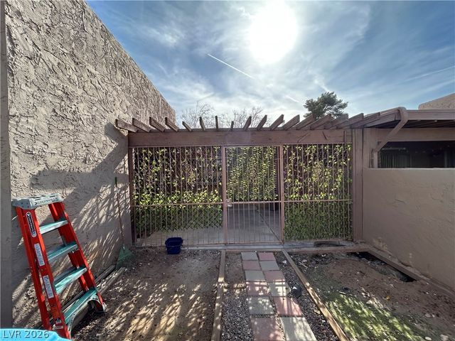 4241 Wales Green Lane, Las Vegas, NV 89110