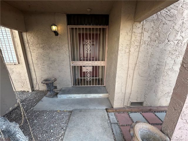 4241 Wales Green Lane, Las Vegas, NV 89110