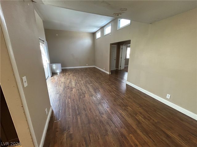 4241 Wales Green Lane, Las Vegas, NV 89110