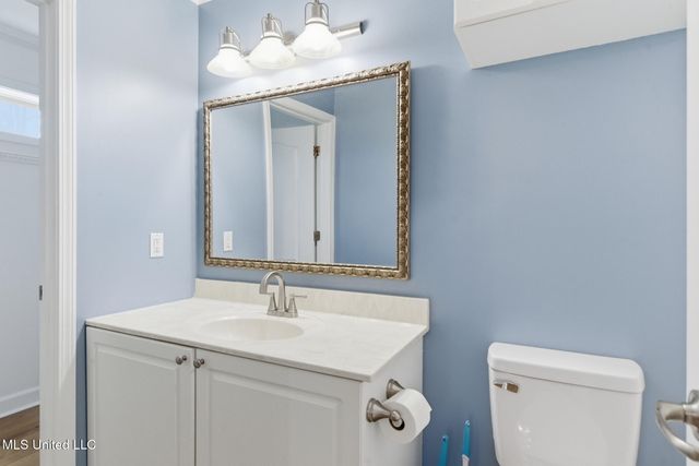 228 E North Street, Pass Christian, MS 39571