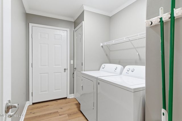 228 E North Street, Pass Christian, MS 39571