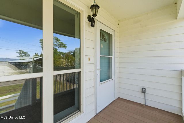 228 E North Street, Pass Christian, MS 39571