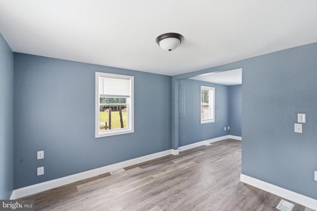 200 W BUCKSHUTEM RD, Millville, NJ 08332