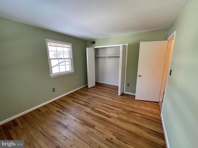 4405 BEL PRE RD, Rockville, MD 20853