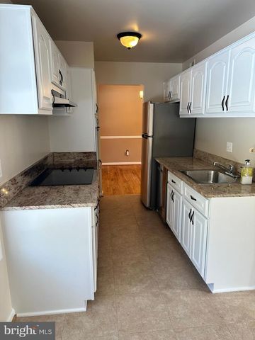 4405 BEL PRE RD, Rockville, MD 20853