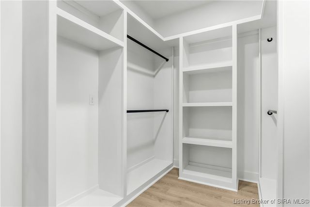 1019 Ridgeview Drive, Jeffersonville, IN 47130