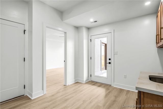 1019 Ridgeview Drive, Jeffersonville, IN 47130