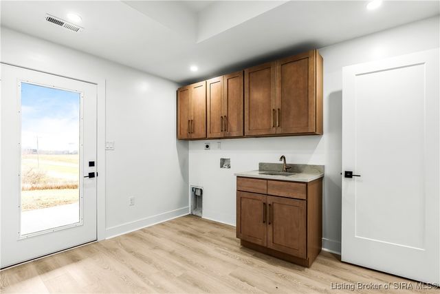 1019 Ridgeview Drive, Jeffersonville, IN 47130