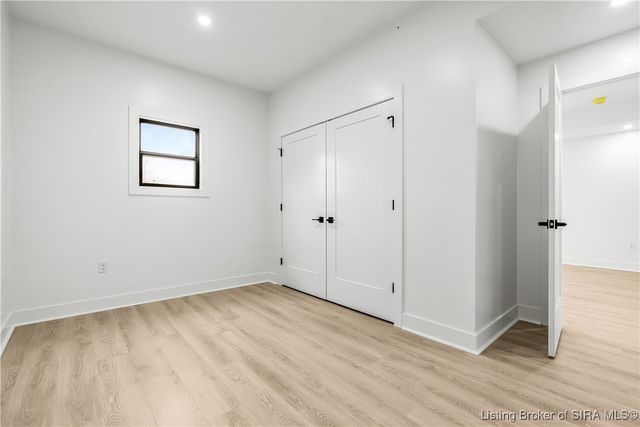 1019 Ridgeview Drive, Jeffersonville, IN 47130