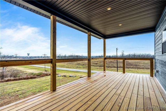 1019 Ridgeview Drive, Jeffersonville, IN 47130