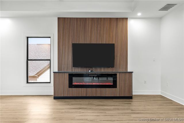 1019 Ridgeview Drive, Jeffersonville, IN 47130