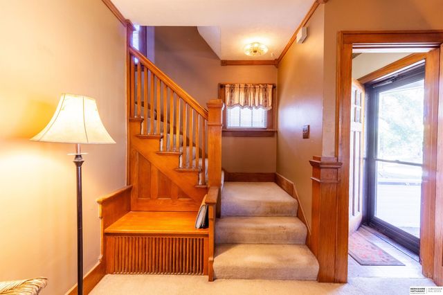 2441 Whitmore Street, Omaha, NE 68112