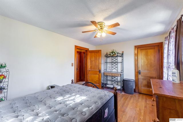 2441 Whitmore Street, Omaha, NE 68112