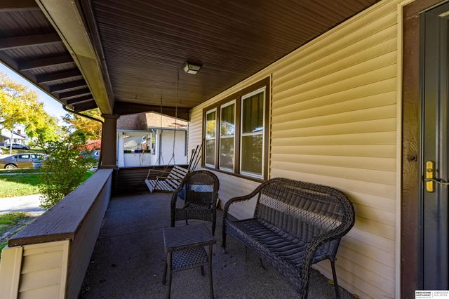 2441 Whitmore Street, Omaha, NE 68112