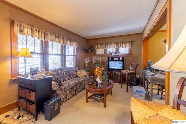 2441 Whitmore Street, Omaha, NE 68112