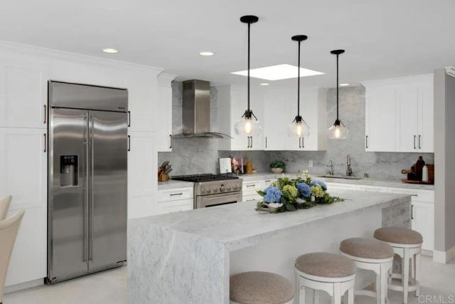 5918 Germaine Lane, La Jolla, CA 92037