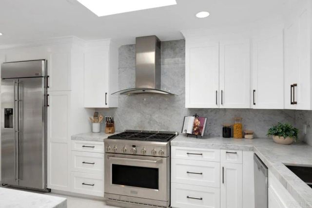 5918 Germaine Lane, La Jolla, CA 92037