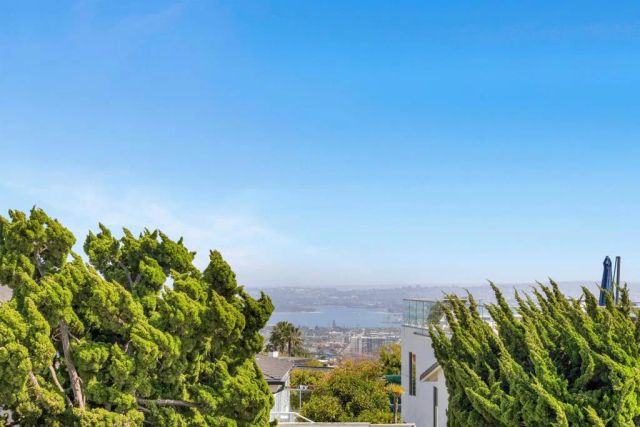 5918 Germaine Lane, La Jolla, CA 92037