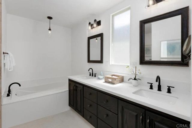 5918 Germaine Lane, La Jolla, CA 92037