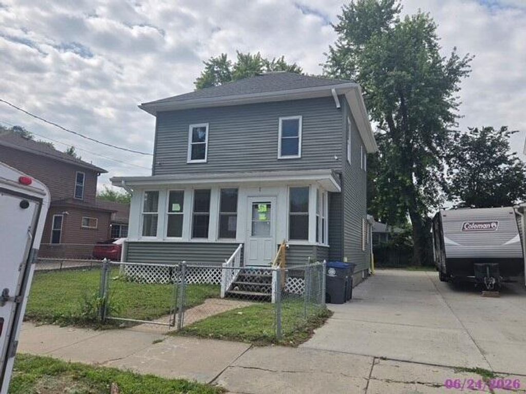 727 W WASHINGTON Avenue, Council Bluffs, IA 51503