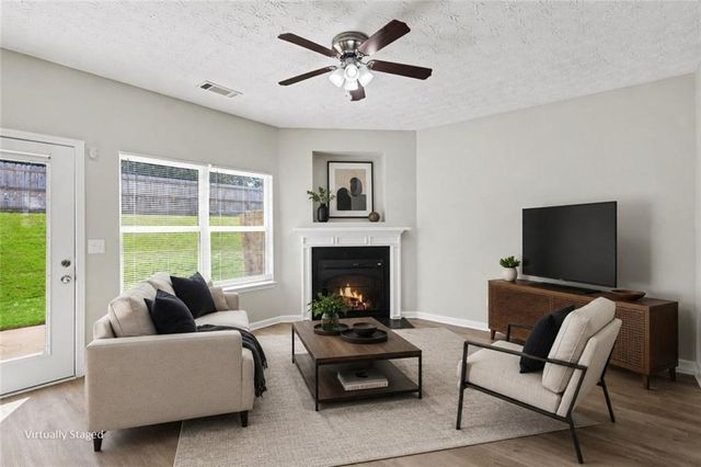 6404 Ellenwood Drive, Rex, GA 30273