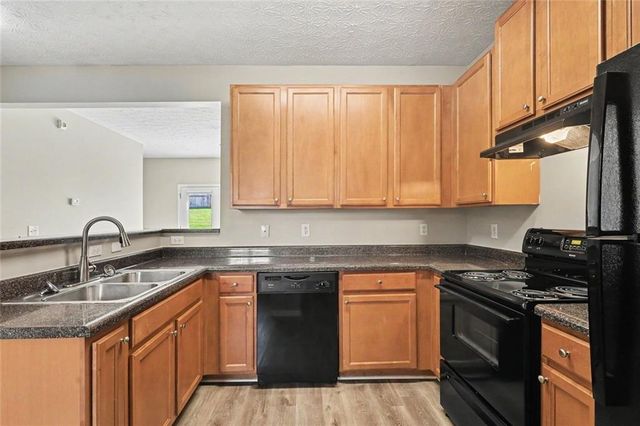 6404 Ellenwood Drive, Rex, GA 30273
