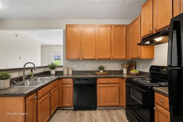 6404 Ellenwood Drive, Rex, GA 30273