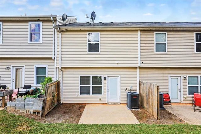 6404 Ellenwood Drive, Rex, GA 30273