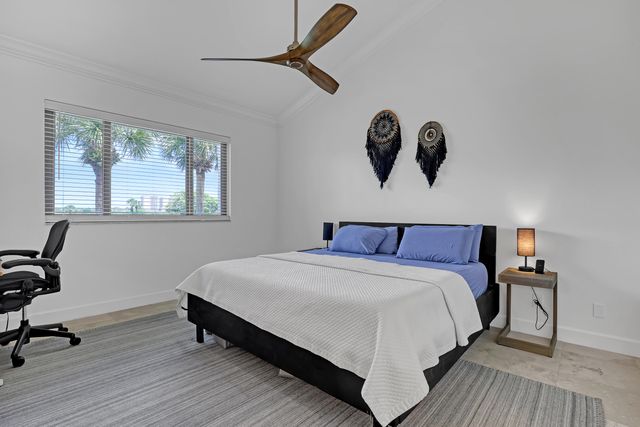 302 Sea Oats Drive E, Juno Beach, FL 33408