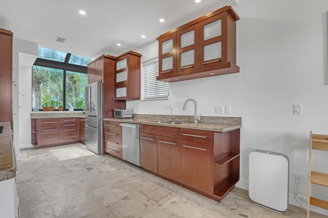 302 Sea Oats Drive E, Juno Beach, FL 33408