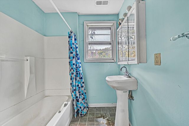 4714 Tobey RD, Salem, VA 24153