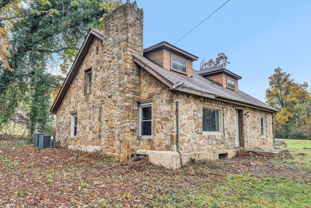 4714 Tobey RD, Salem, VA 24153