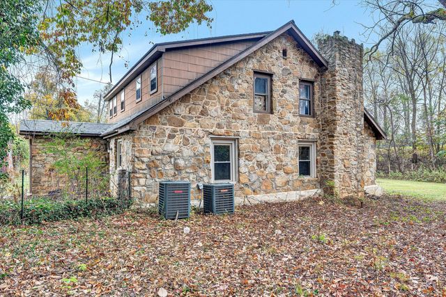 4714 Tobey RD, Salem, VA 24153