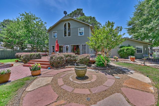 1026 Atchison Street, Sealy, TX 77474