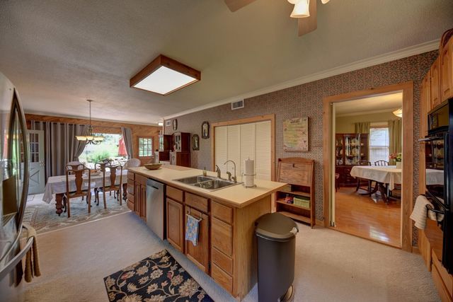 1026 Atchison Street, Sealy, TX 77474