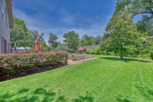 1026 Atchison Street, Sealy, TX 77474