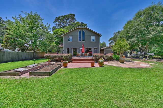 1026 Atchison Street, Sealy, TX 77474