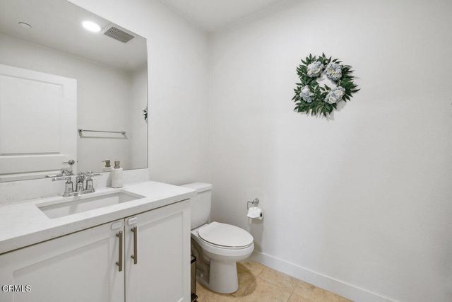 2800 Wagon Wheel Road 304, Oxnard, CA 93036
