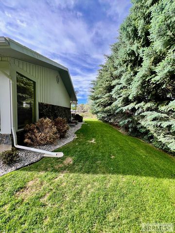 3785 E Wanda Street, Ammon, ID 83406