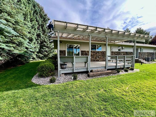 3785 E Wanda Street, Ammon, ID 83406